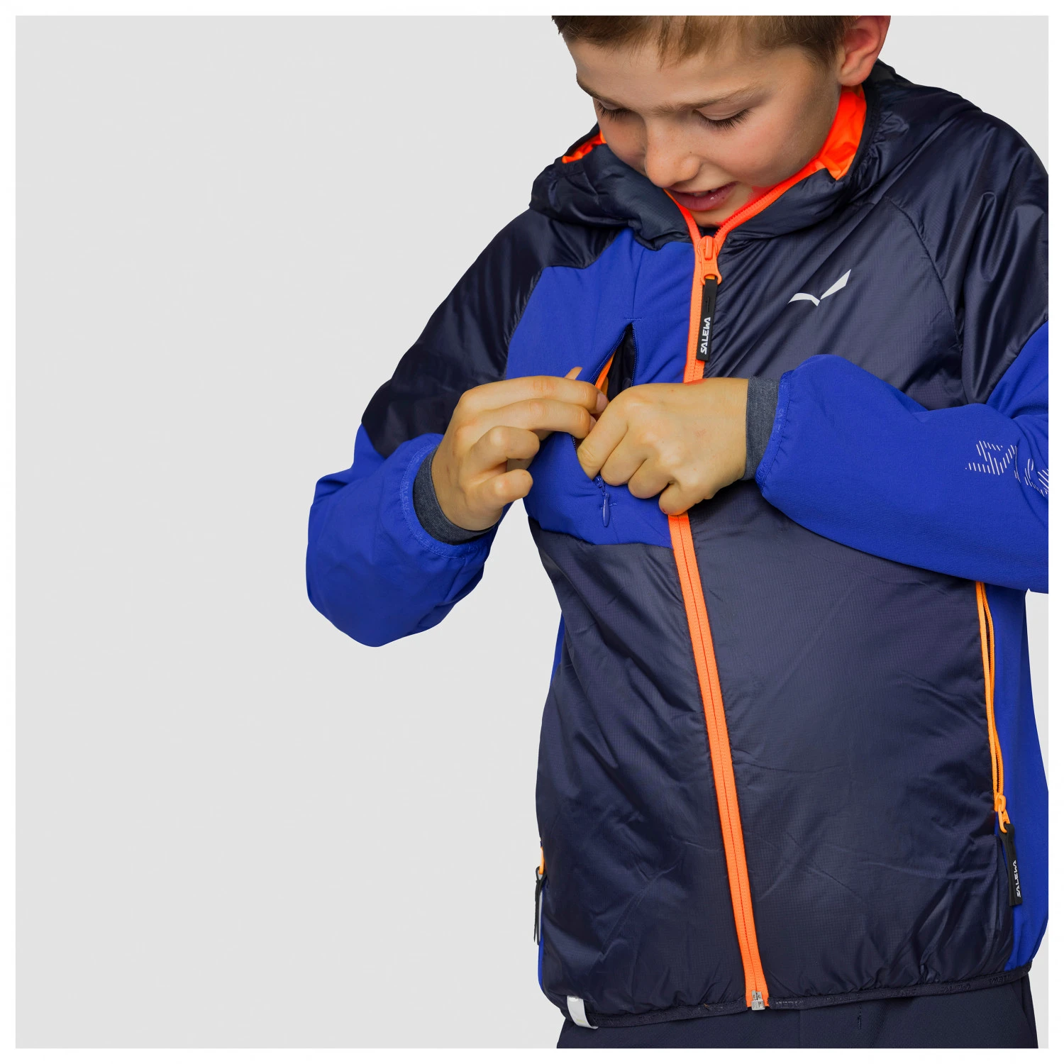 SALEWA Kid's Ortles Hybrid Tirol Wool Responsive Jacket - Kunstfaserjacke 4 SALEWA Kid's Ortles Hybrid Tirol Wool Responsive Jacket - Kunstfaserjacke – Bild 4